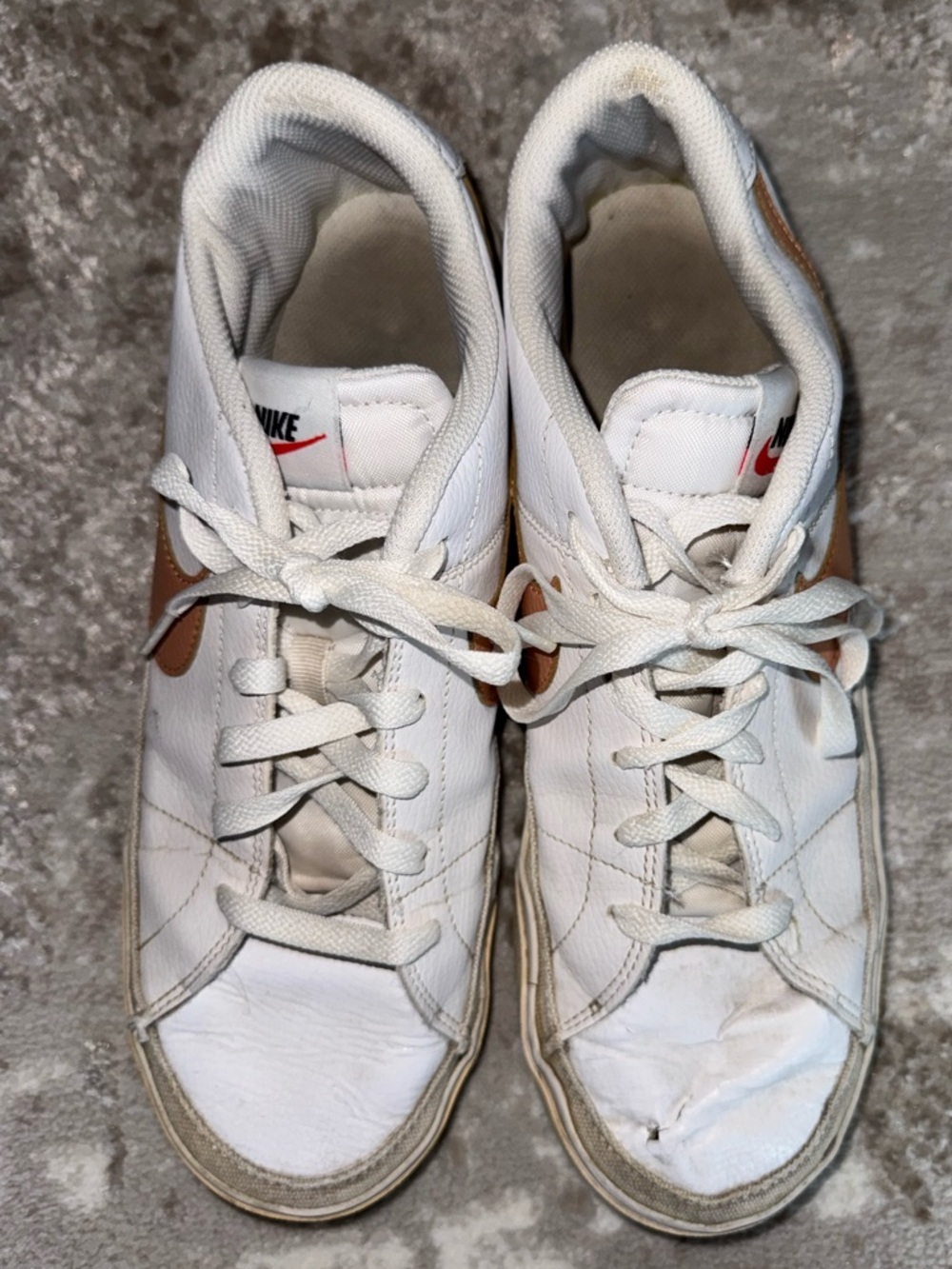 Men’s Nike White Leather Blazer Sneakers with Tan Swoosh Accent 10 - Picture 2 of 7